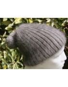 Anthracite 100% angora Bonnet Pompon