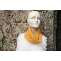 safran 80% angora snood